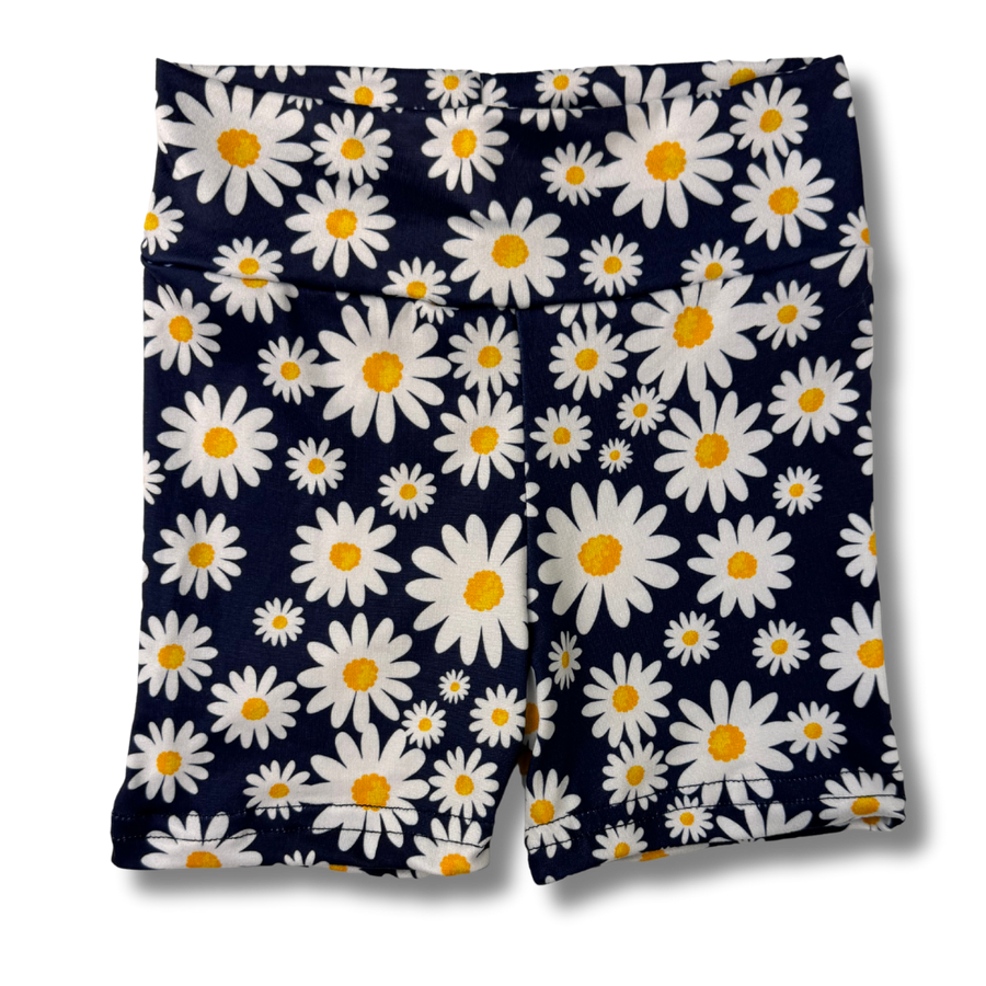 Cartwheel Shorts - Daisies