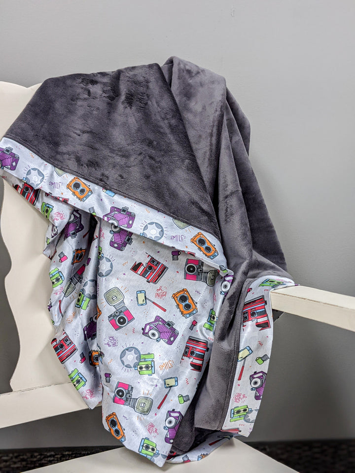 Seconds - Bee Luxe Blanket -Satin