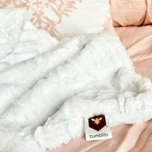 Baby Bee Luxe Blanket Plush - Snowflake