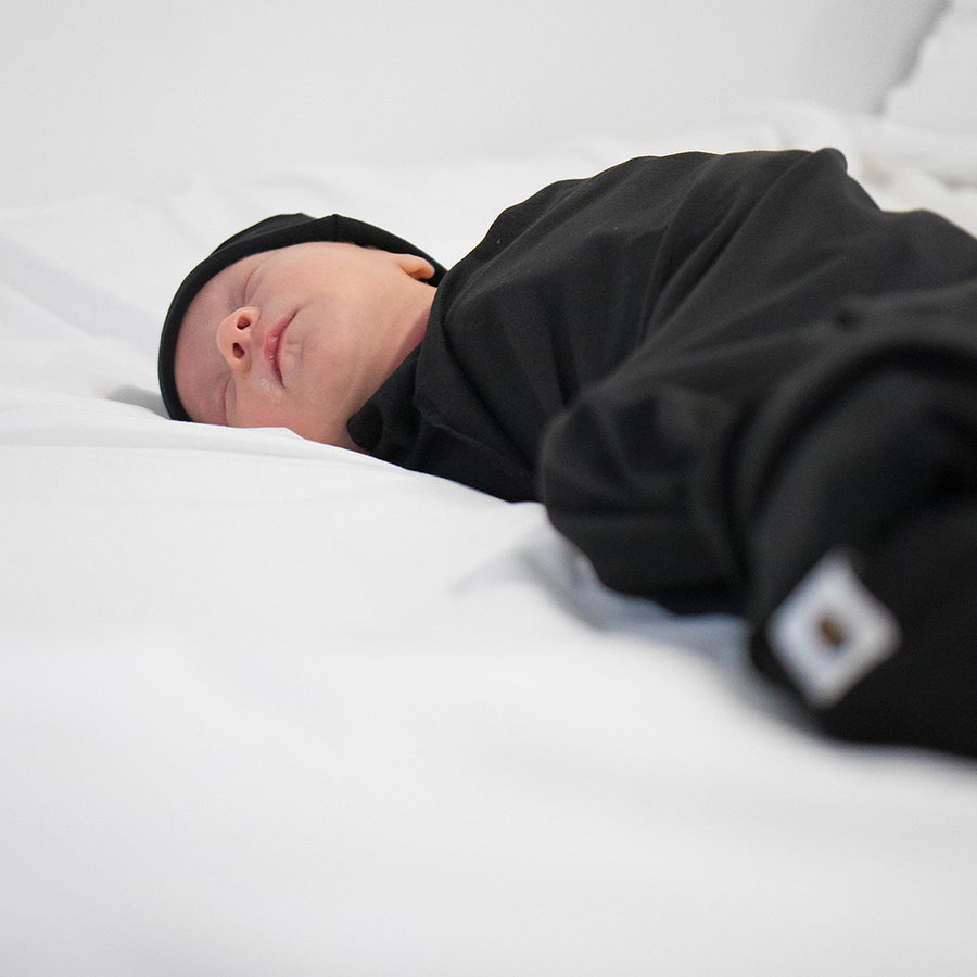 bumblito - stretch swaddle set - Basic Black print - Solid black color newborn swaddle - stretchy newborn swaddle