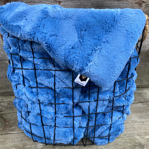 Bee Luxe Plush Blanket - Bluebell