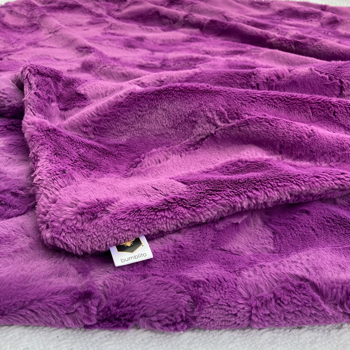 Everyday Bee Luxe Blanket Plush - Pansy